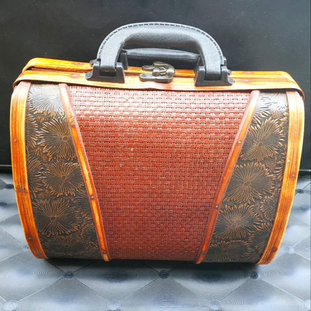 Vintage Bamboo and Wood Woven Hard Sude Handbag